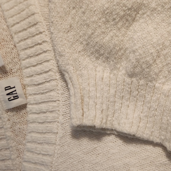 GAP $12 - Picture 5 of 7